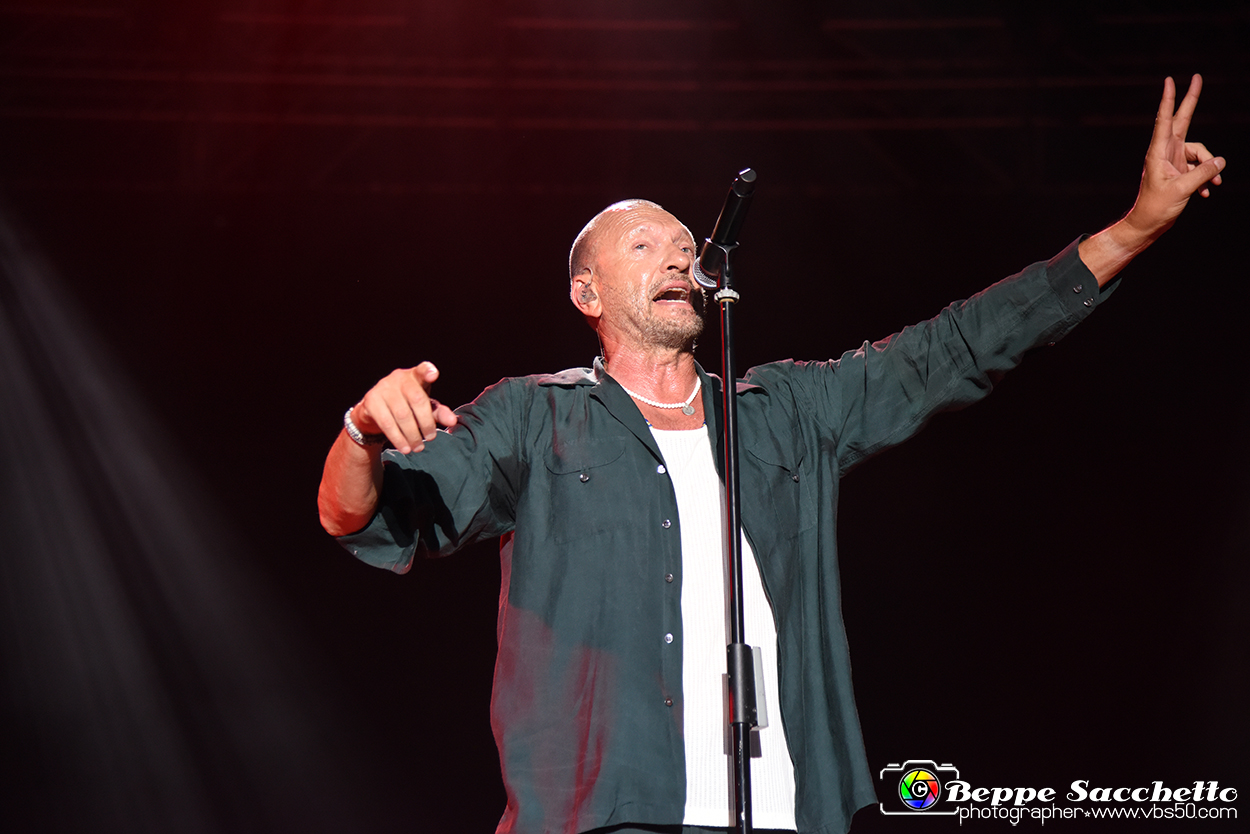 VBS_0935 - Concerto Biagio Antonacci - Palco Centrale Tour 2023.jpg